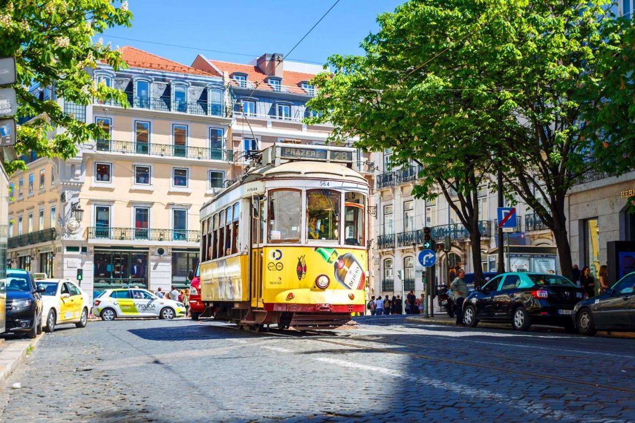 2Br At Chiado Historical Heart Of Lisbon Lägenhet Exteriör bild